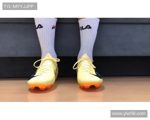 皇马球星足球鞋全价揭秘 价格范围及热门款式详解