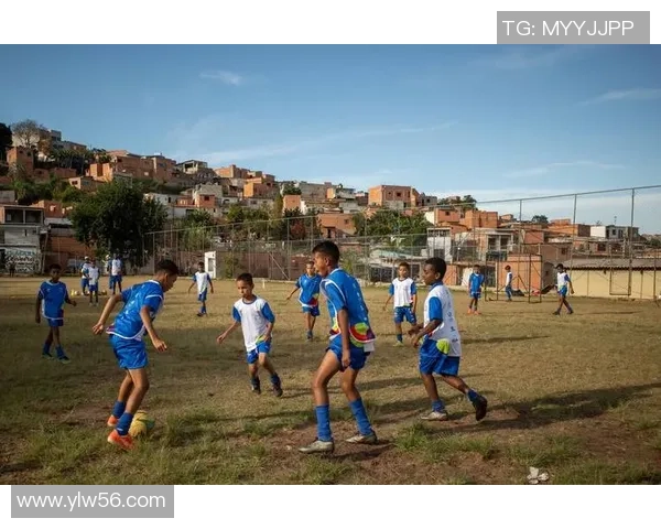 足球历史十大最快球员排行榜 看谁能飞驰在绿茵场上